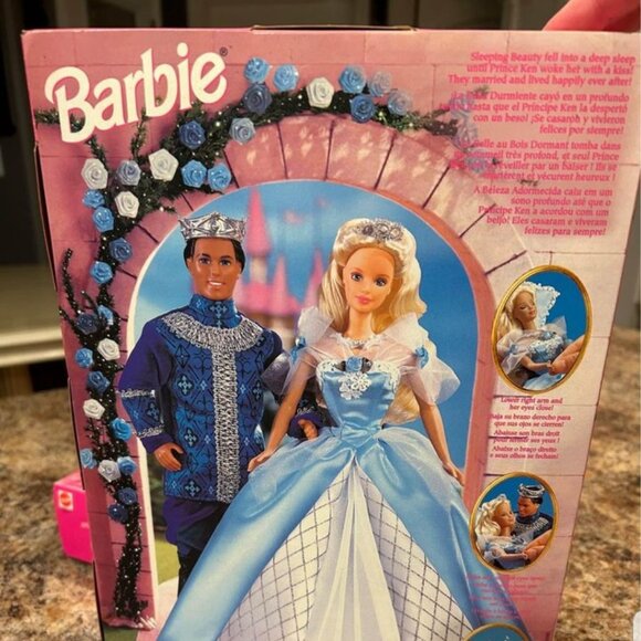 1998 Sleeping Beauty Barbie NIB - Picture 2 of 4